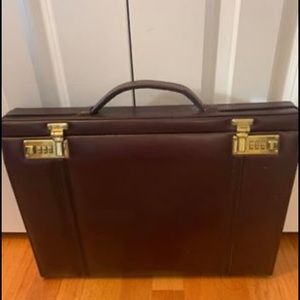 New leather attache case with shoulder strap